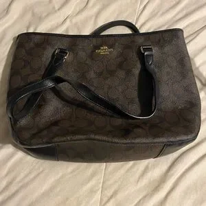 Coach | Bags | Coach Purse One Owner Used For A Short Time  display picture 3